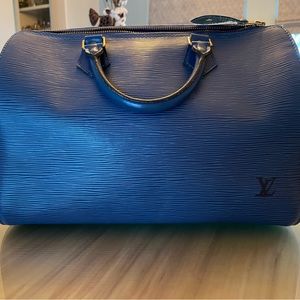 ***FULLY AUTHENTICATED*** Louis Vuitton Epi Speedy 30
